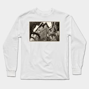 Dolceaqcua Long Sleeve T-Shirt